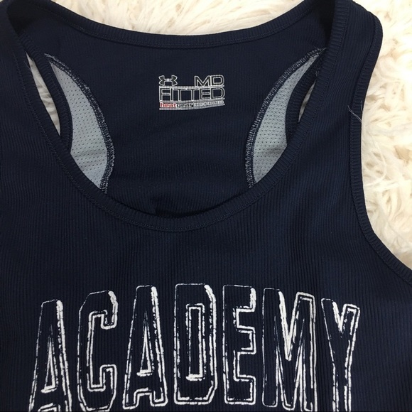 Under Armour Fitted heat gear tank - Picture 2 of 5